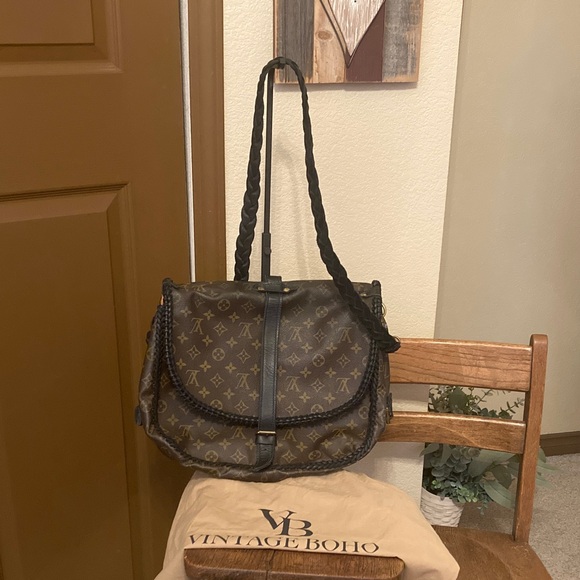 Vintage Boho Louis Vuitton Saumur 35 Saddle Bag w/Hand Braided Crossbody Strap - Picture 2 of 13